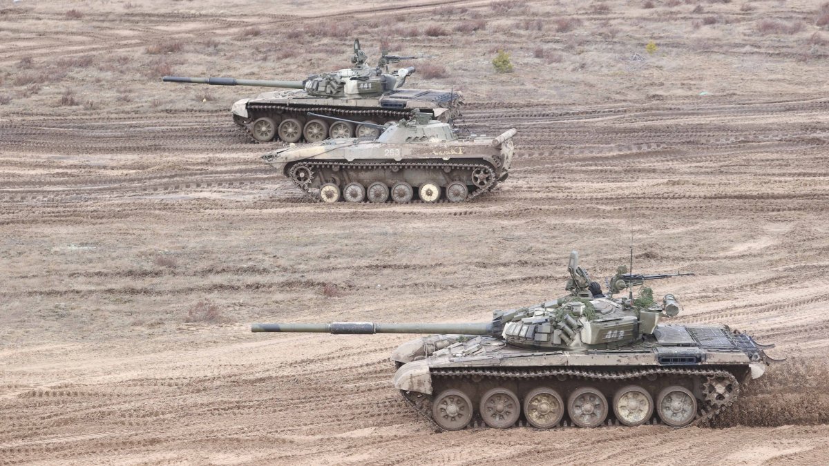 US Intel Shows Russian Military Officials Given Order to Proceed With Invasion of Ukraine - Vimarsana News