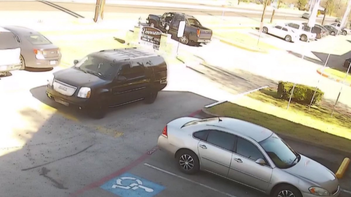 Man Killed in Argument Over Blocked Parking Lot Entrance – NBC 5 Dallas ...