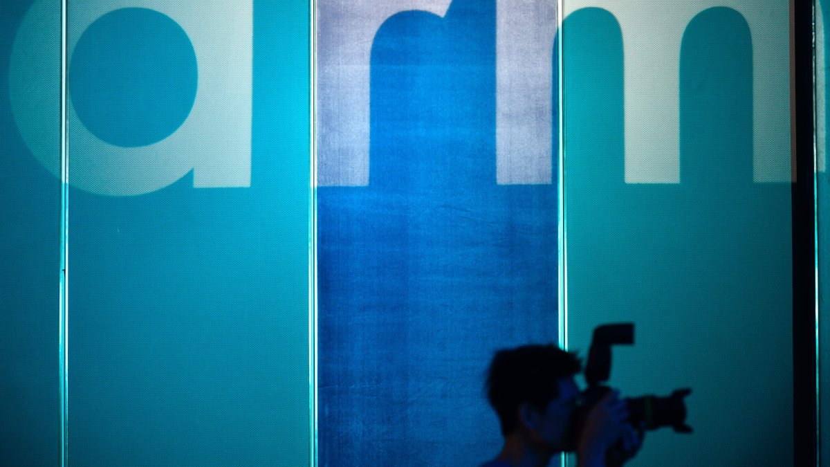 Arm Plans to Transfer Shares of China Unit to SoftBank Ahead of IPO: Reports - Vimarsana News