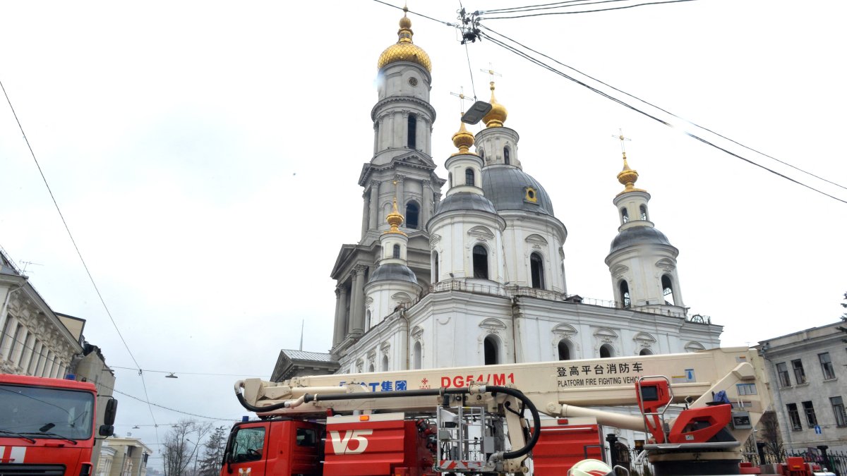 Fighting Enters Second Week With Ukrainians Still Holding Out - Vimarsana News