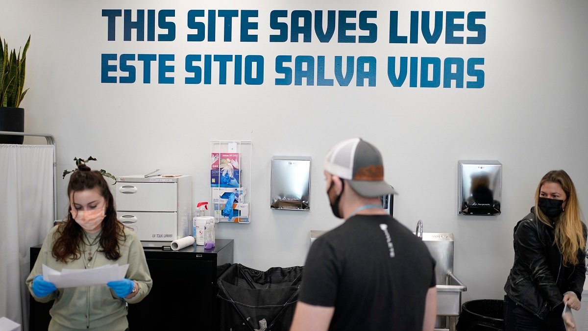 A Look Inside the 1st Official 'Safe Injection Sites' in US – NBC 5 Dallas-Fort Worth - Vimarsana News