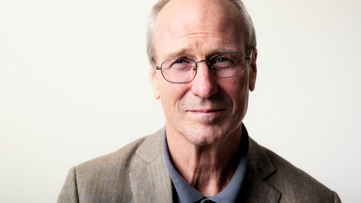 William Hurt, Star of 'Broadcast News,' Dies at 71 – NBC 5 Dallas-Fort Worth - Vimarsana News