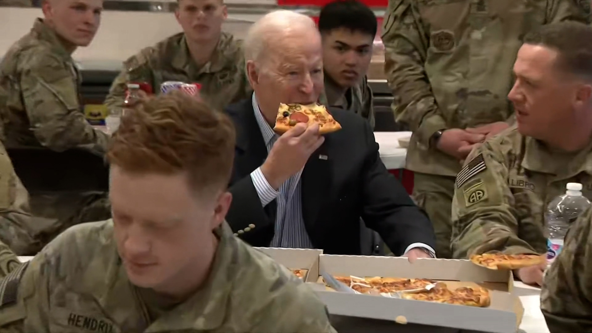 Biden Enjoys Jalapeño Pizza with US Troops in Poland – NBC 5 Dallas-Fort  Worth