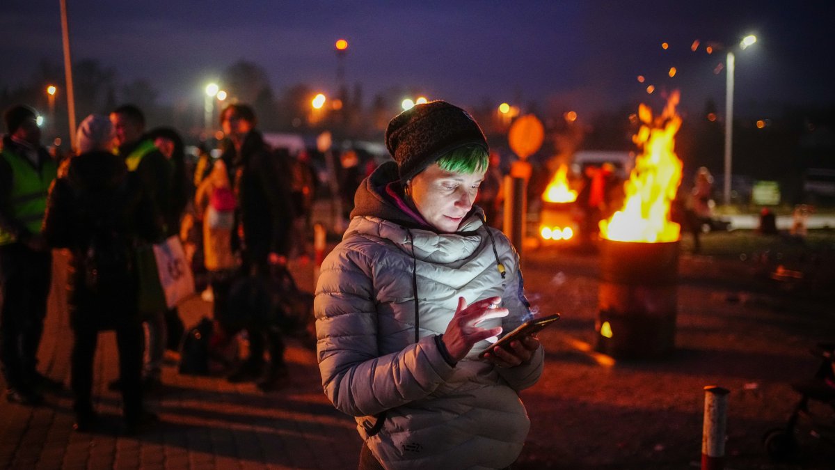 In Ukraine, Female War Reporters Build on Legacy of Pioneers - Vimarsana News