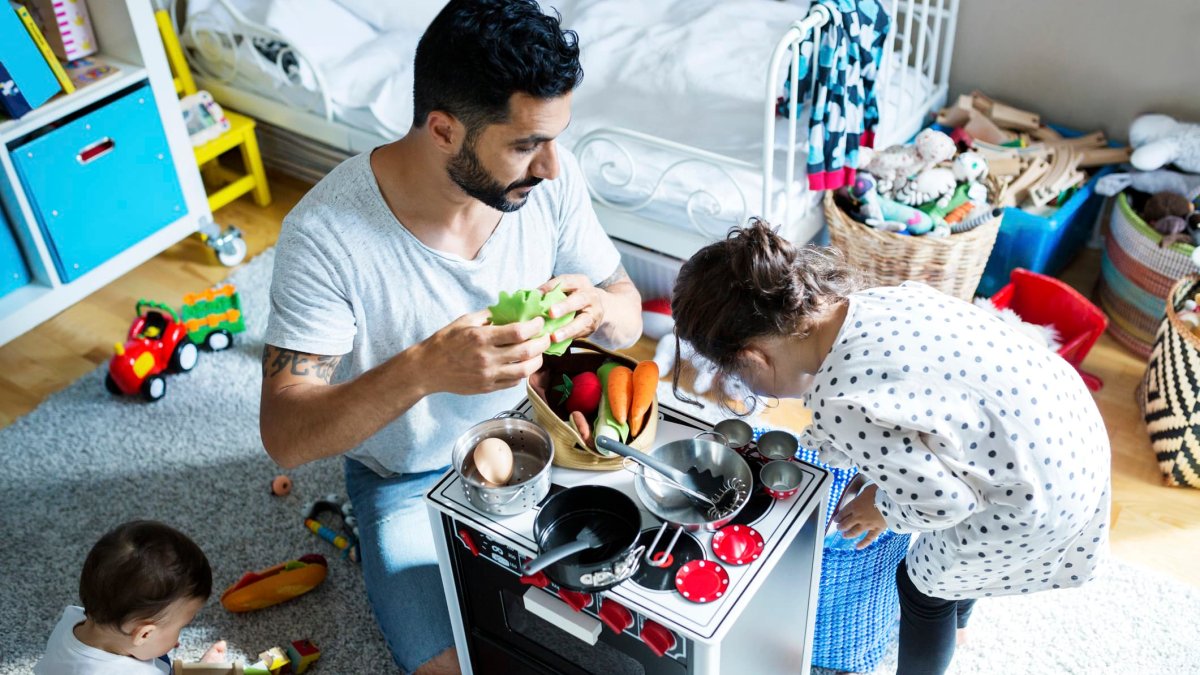 Are You Overparenting? A Child Psychologist Says These Are the Tell-Tale Signs - Vimarsana News