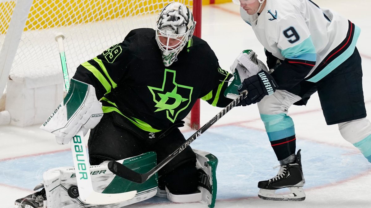 Pavelski and Sons lead the Dallas Stars to victory 3-2