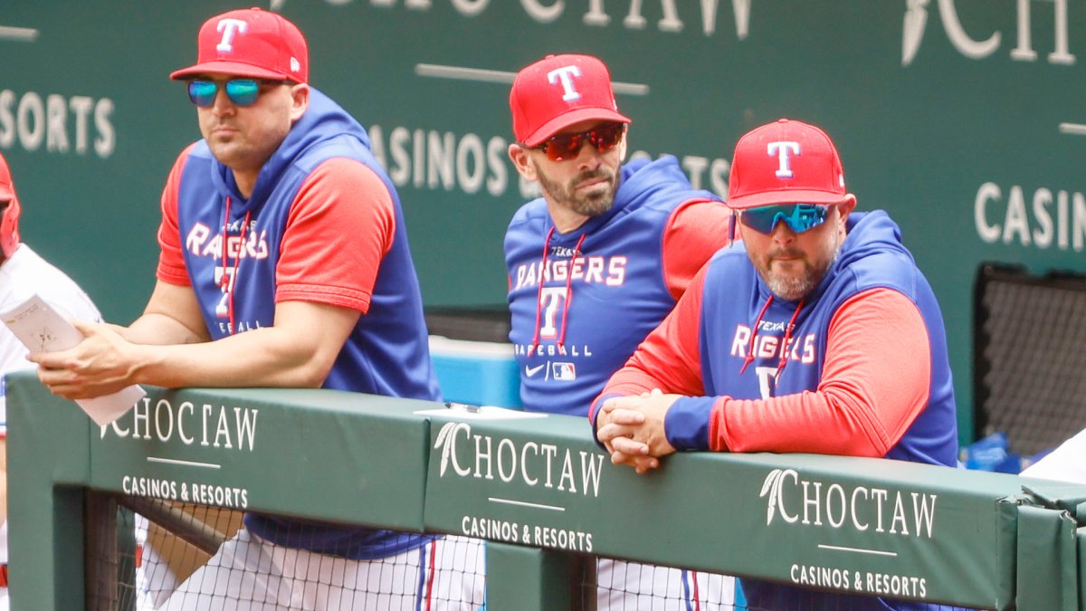 Kole Calhoun's injury will keep him out of Rangers' lineup for longer than  expected
