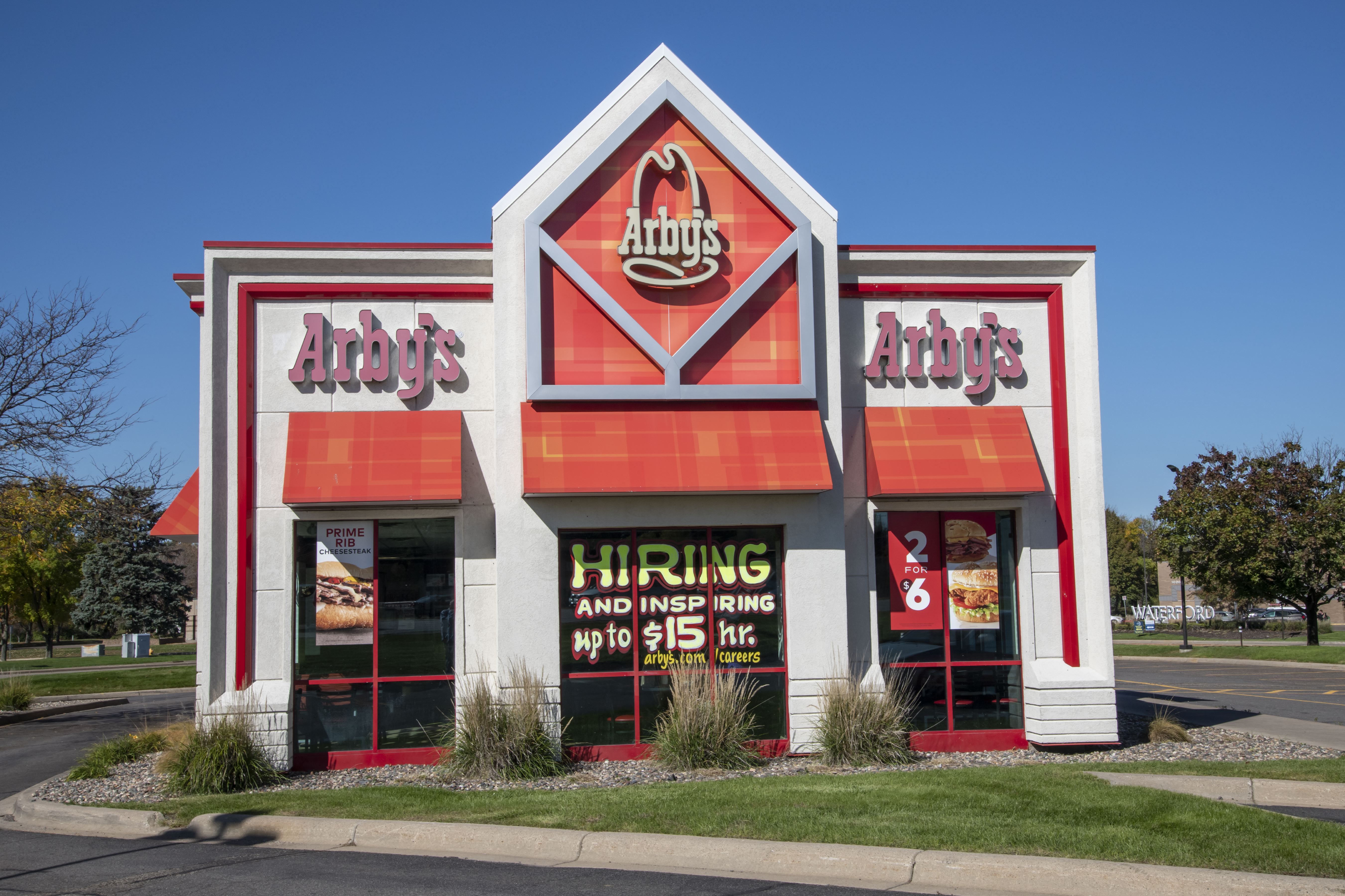Arby's Manager Arrested After Allegedly Throwing Grease on Customer – NBC 5 Dallas-Fort Worth - Vimarsana News