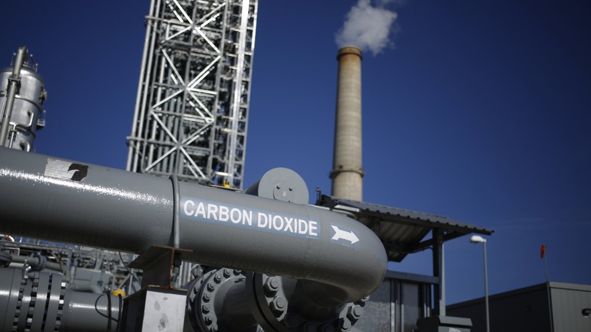 Battle Over Carbon Capture as Tool to Fight Climate Change – NBC 5 Dallas-Fort Worth - Vimarsana News