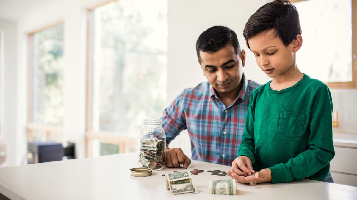 How to Teach Your Kids to Have a Healthy Relationship With Money – Even If You Didn't - Vimarsana News