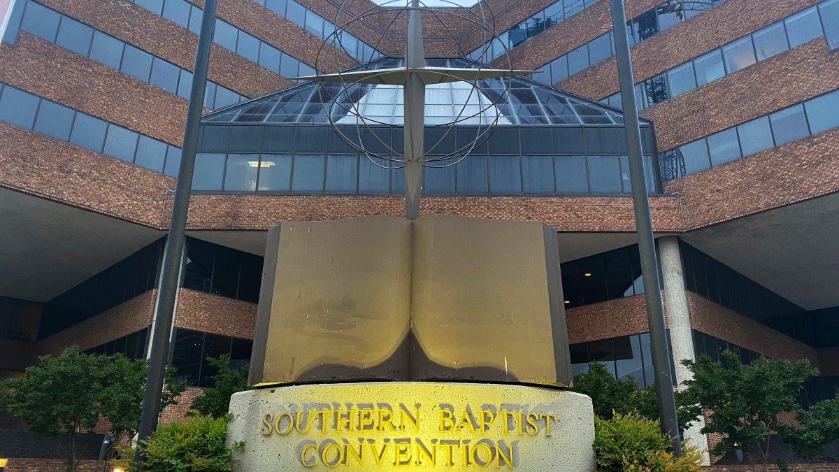 Southern Baptists expel 2 churches led by female pastors – NBC 5 Dallas-Fort Worth - Vimarsana News