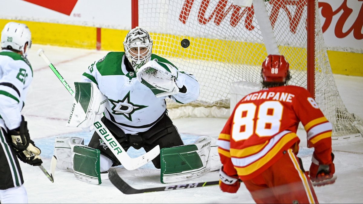 Johnny Gaudreau helps Calgary Flames beat Dallas Stars in shootout 