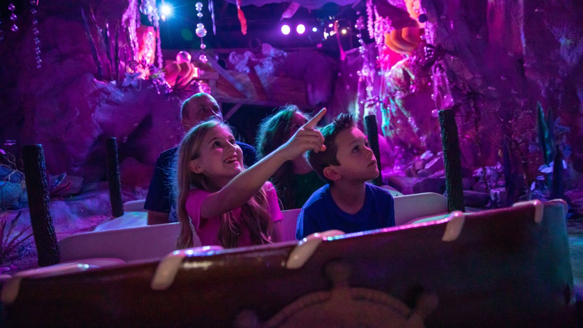 Six Flags Over Texas Debuts New Pirate Cave Ride - Vimarsana News