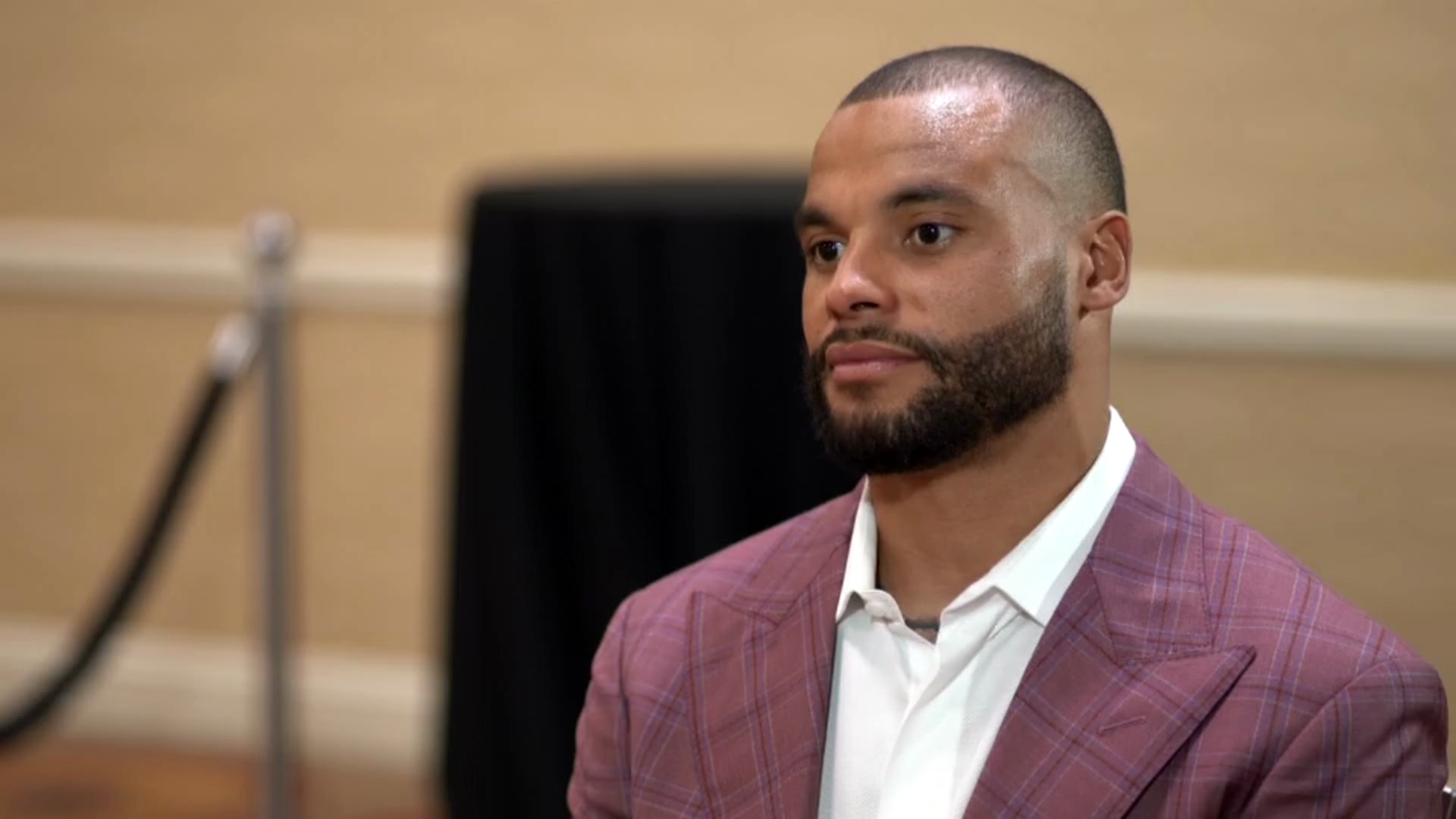 Dak Prescott honors World Mental Health Day with fitting pregame look