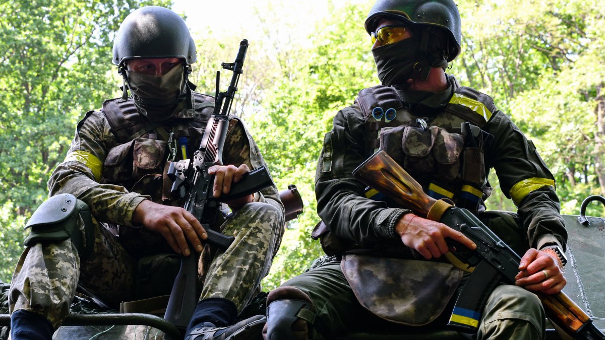 Ukraine Says Delays Over Weapon Supplies 'Cannot Be Justified'; Russia Edges Toward Taking Full Control of Severodonetsk – NBC 5 Dallas-Fort Worth - Vimarsana News