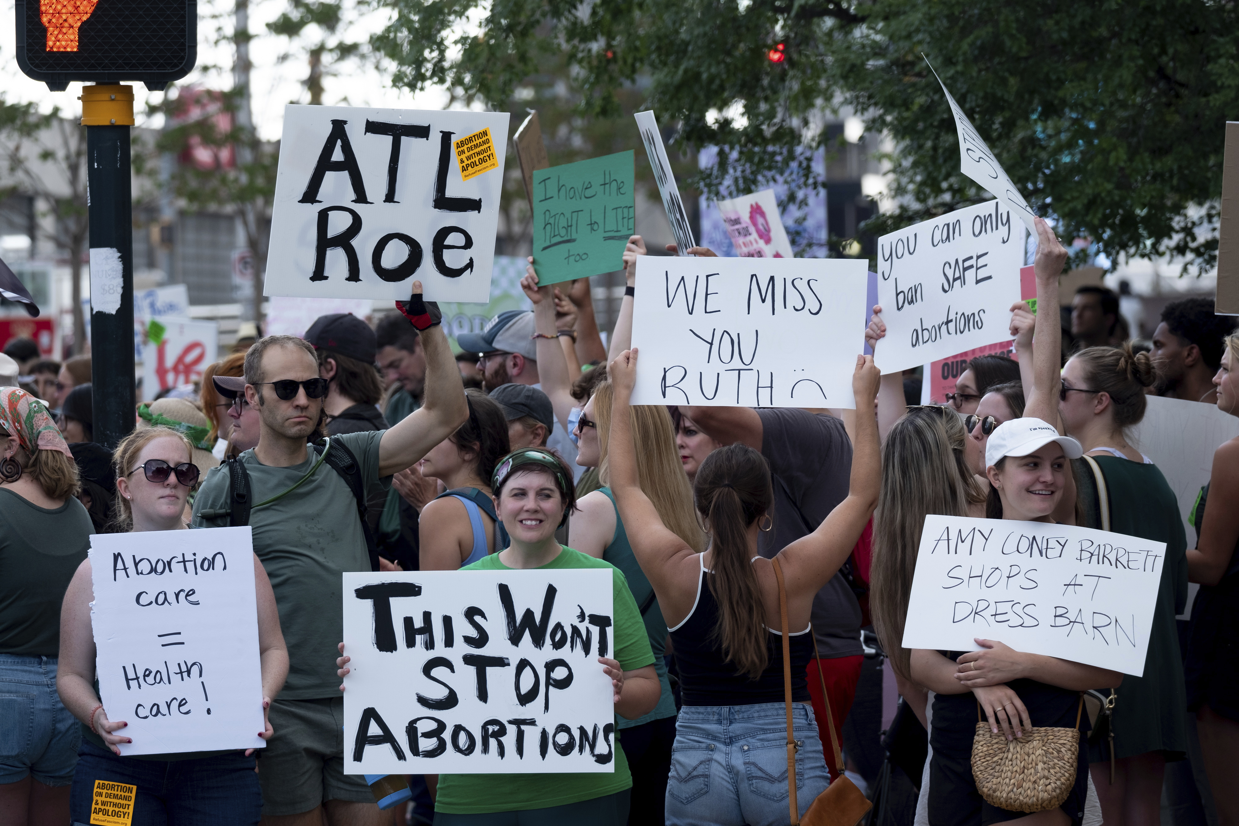 Rage, Despair, Tears Fill Streets Across US as Thousands Protest Roe ...
