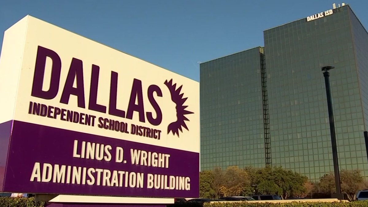 Dallas ISD Teachers Set to Receive Pay Raise as State Faces Shortage