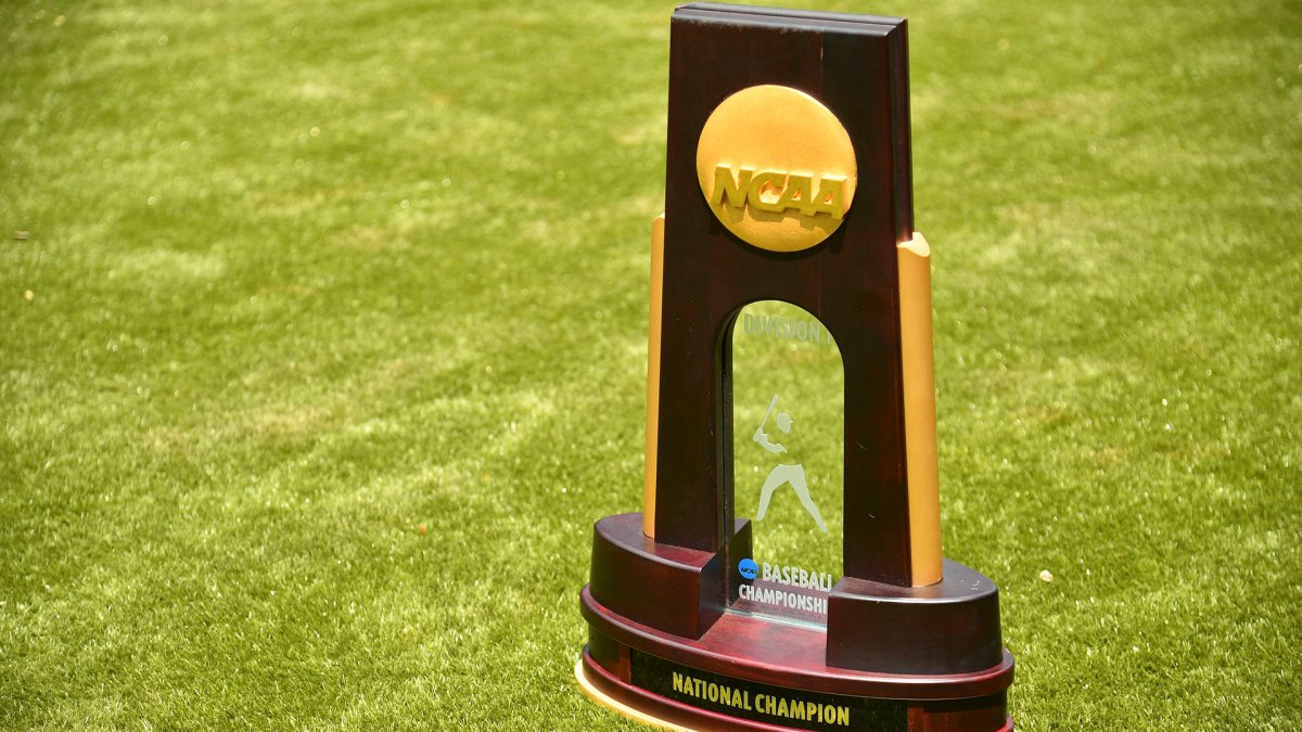 The Official Major League Baseball World Series Championship Trophy,  News Photo - Getty Images