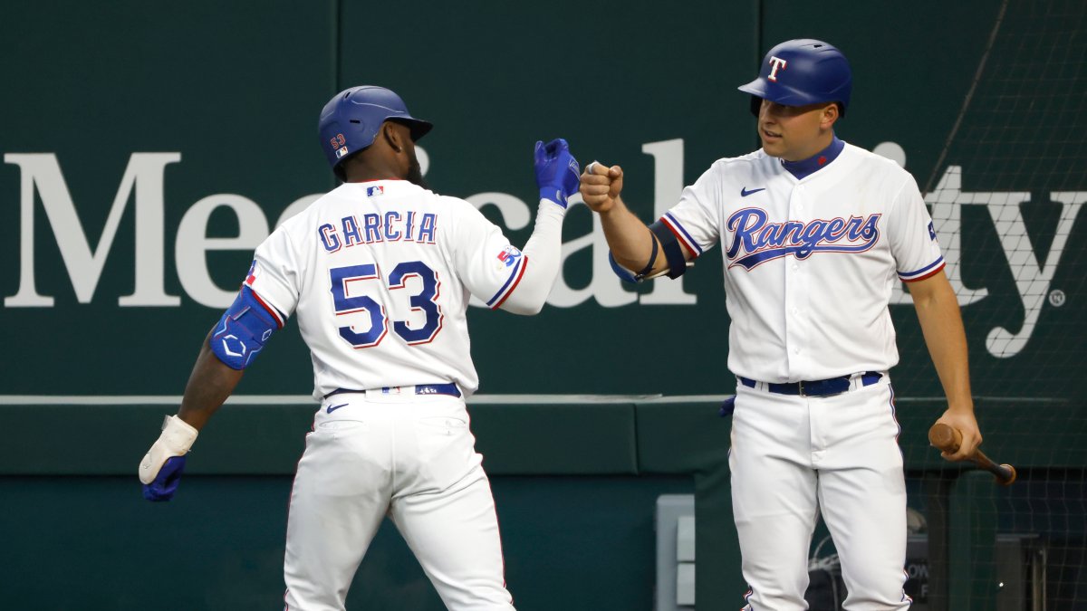 Garcia HR, Barlow Bounces Back for Texas Rangers in 3-2 Win Over Seattle Mariners