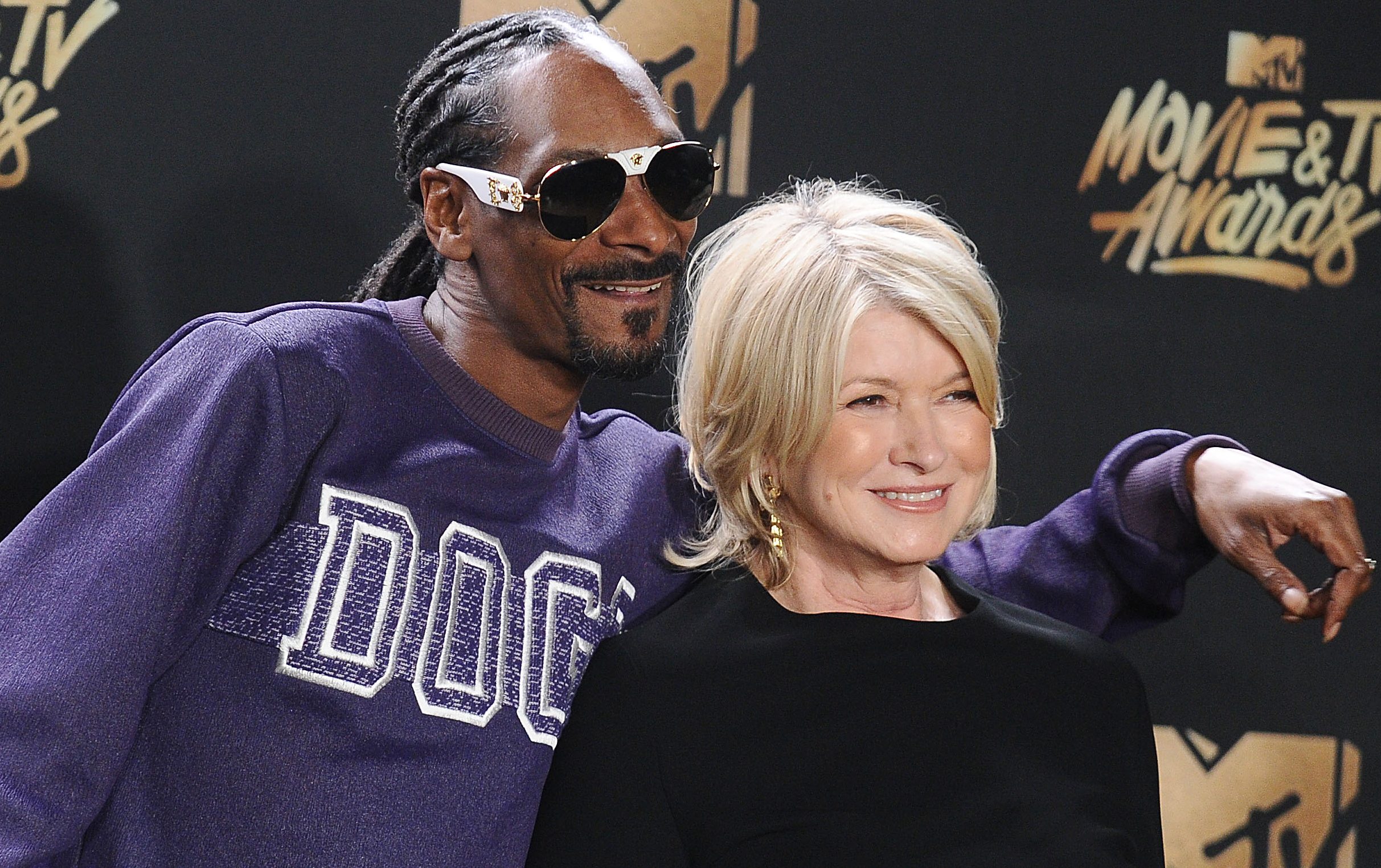 Martha Stewart Has the Best Reaction After Snoop Dogg Confesses to