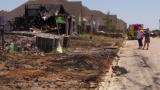mckinney officials investigate fire that burned 7 under-construction homes