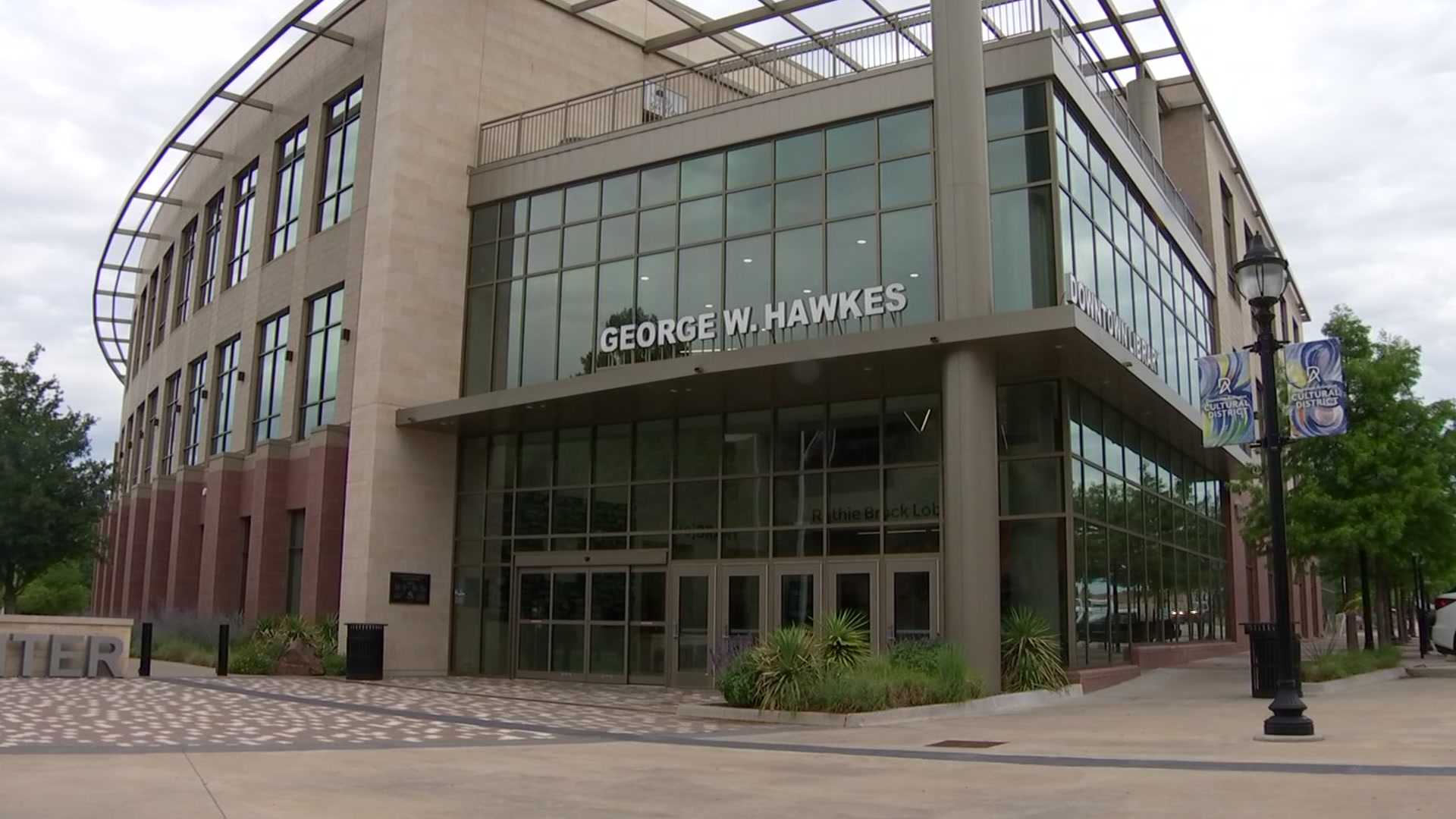 Arlington Public Library Eliminates Late Fees California Press News