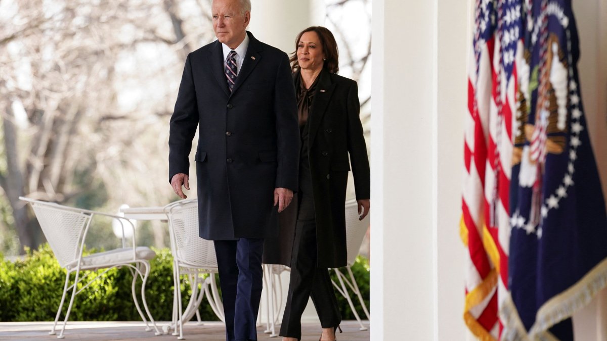 Harris, Newsom Engage With Donors as Possible 2024 Bids Loom If Biden Doesn't Run - Vimarsana News