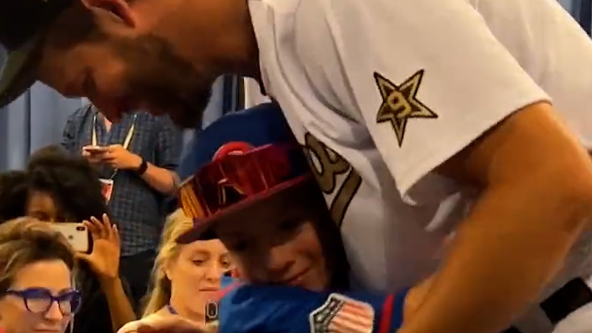 WATCH: Young Fan's Touching Moment with Clayton Kershaw at All-Star Game –  NBC 5 Dallas-Fort Worth