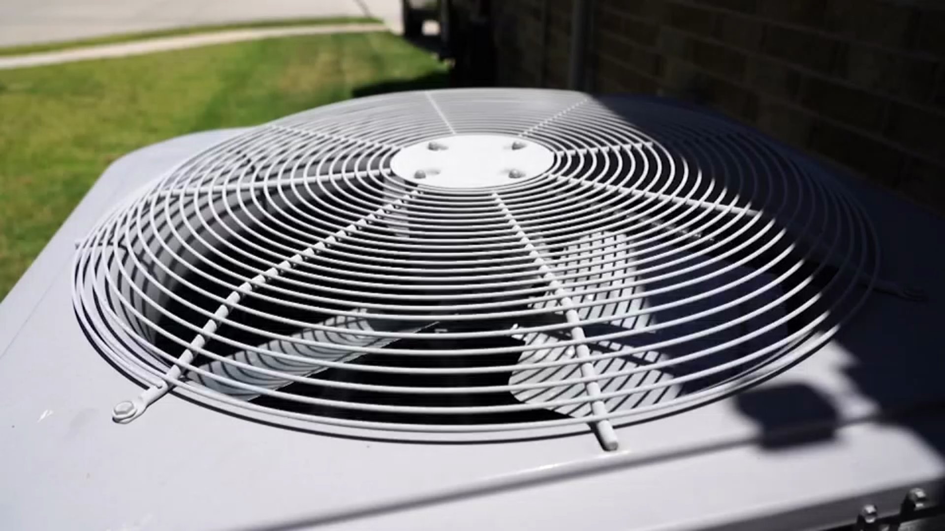 Home Warranty Customer Reports Waiting Weeks for Air Conditioner Repair –  NBC 5 Dallas-Fort Worth