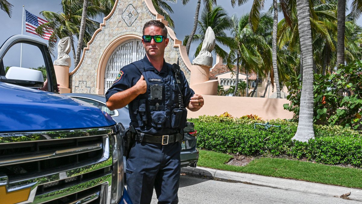 DOJ Reveals Redacted Affidavit Justifying Trump Mar-A-Lago Raid - Vimarsana News