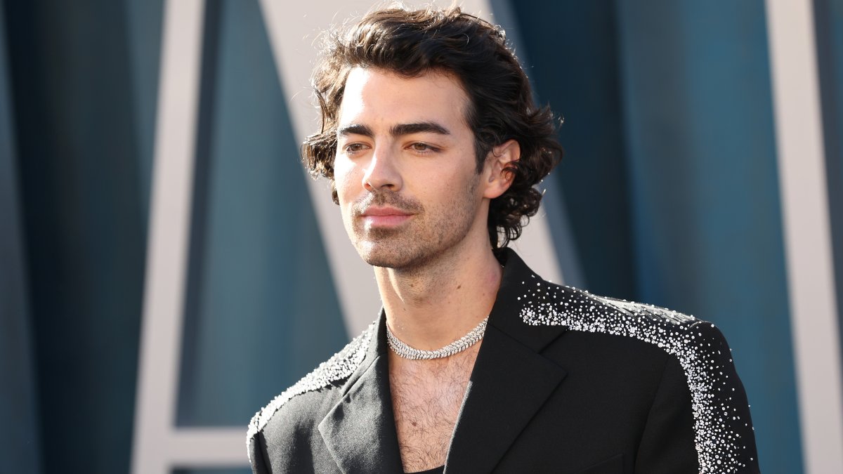 Joe Jonas Says Using Injectables Gives Him a Confidence Boost – NBC 5  Dallas-Fort Worth