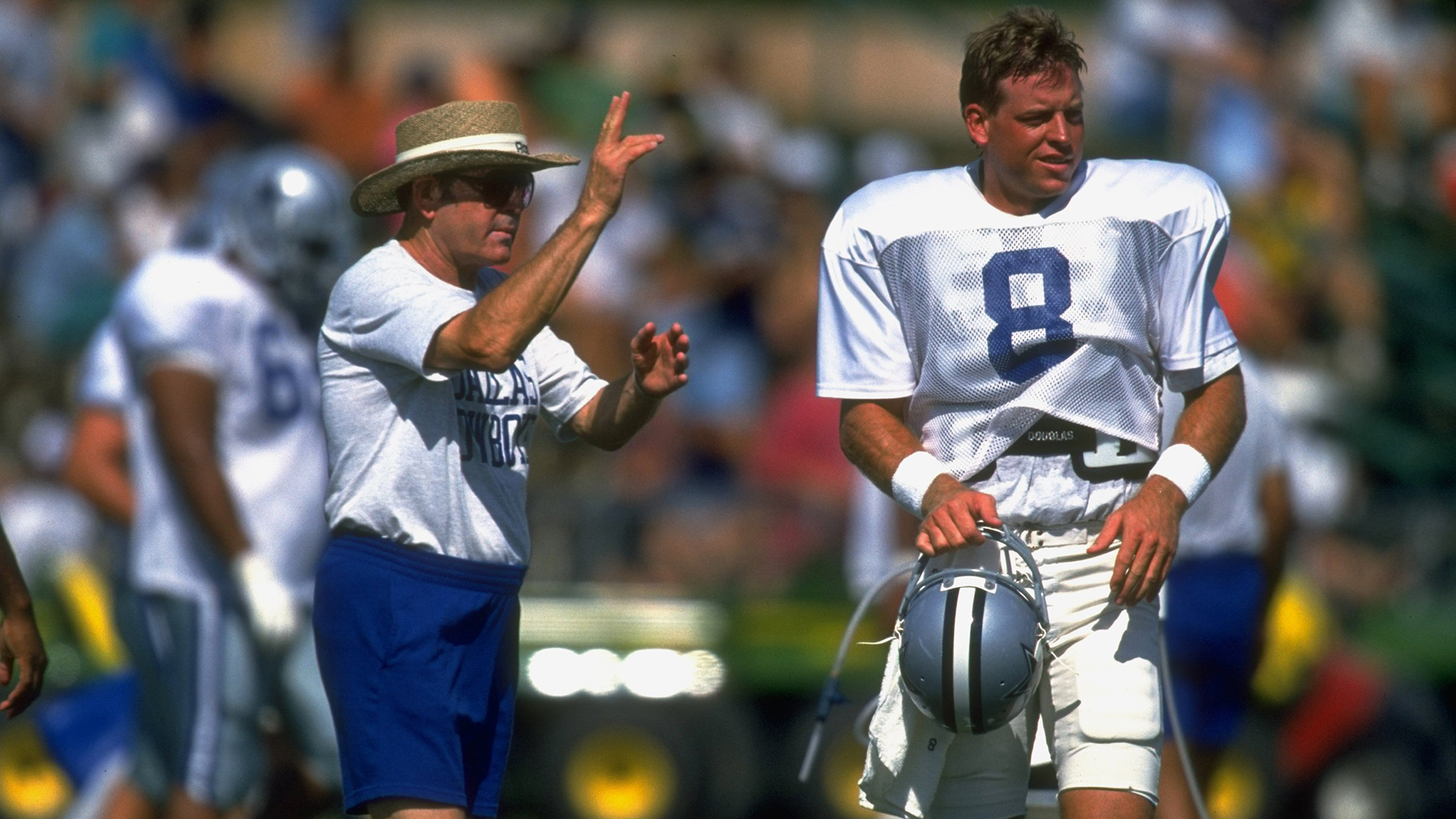 Running back Emmitt Smith of the Dallas Cowboys runs against the San  News Photo - Getty Images