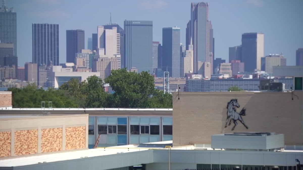 Dallas ISD’s Roosevelt High Unveils Updated Look NBC 5 DallasFort Worth