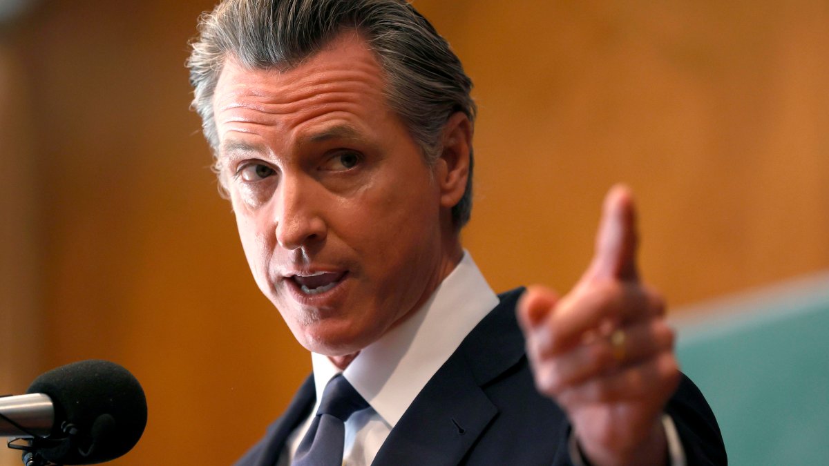 California Gov. Gavin Newsom Says He's 'Pushing Back Against Bullies' in Anti-Republican Political Ads – NBC 5 Dallas-Fort Worth - Vimarsana News