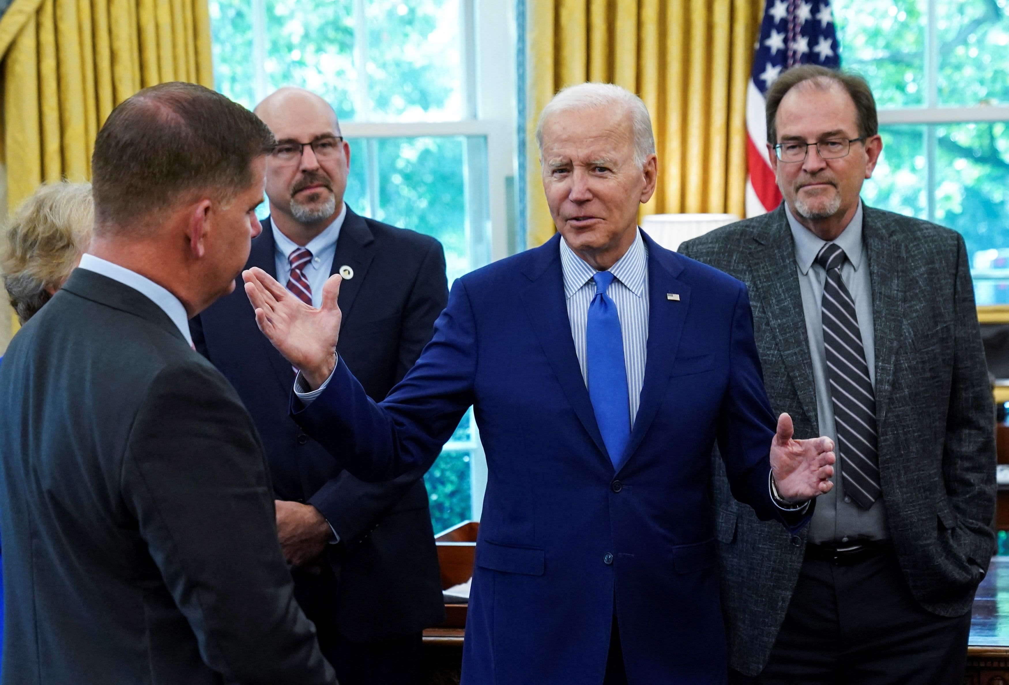 Biden Pushed Railways, Unions to 'Be Creative' and 'Flexible' to Reach a Deal and Avoid a Shutdown, White House Says – NBC 5 Dallas-Fort Worth - Vimarsana News