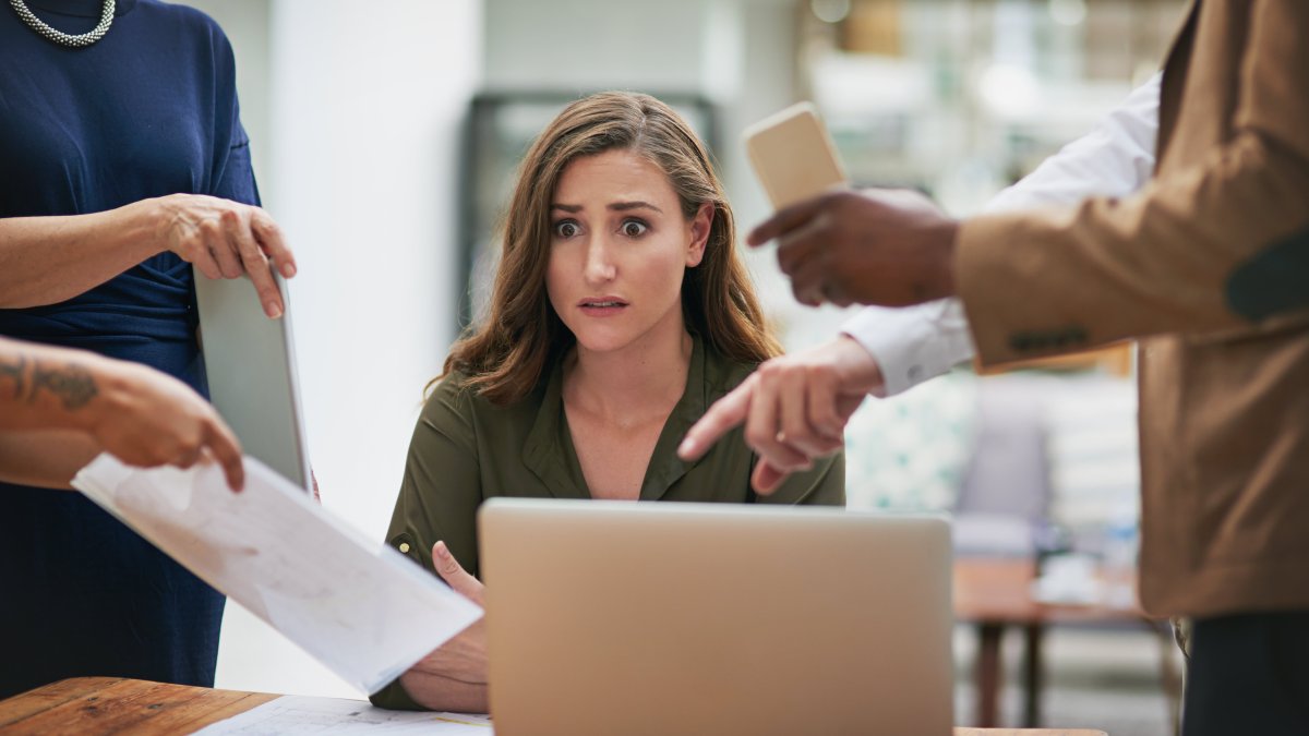 Why Does Work Feel So Dysfunctional Right Now? A Psychologist, Labor Expert and CEO Weigh in - Vimarsana News