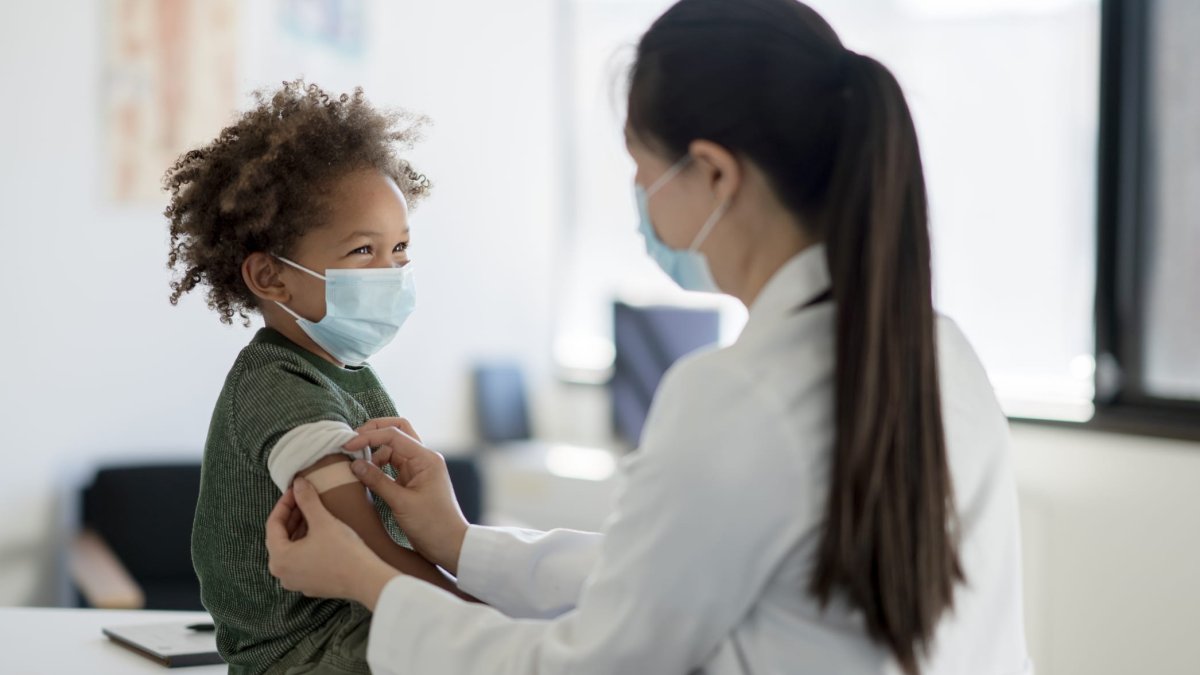 Omicron-Specific Covid Boosters for Children Ages 5 to 11 Are 'Only a Matter of Weeks Away,' Says FDA Vaccine Chief – NBC 5 Dallas-Fort Worth - Vimarsana News