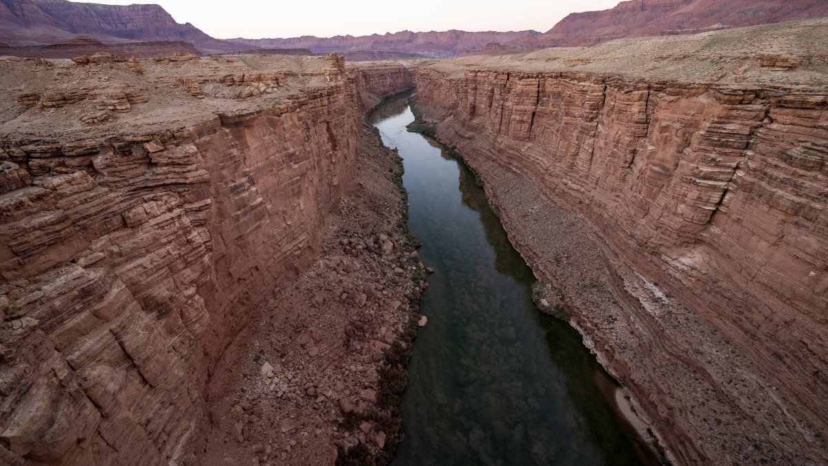 One Dead After Motorboat Accident at Grand Canyon National Park – NBC 5 Dallas-Fort Worth - Vimarsana News