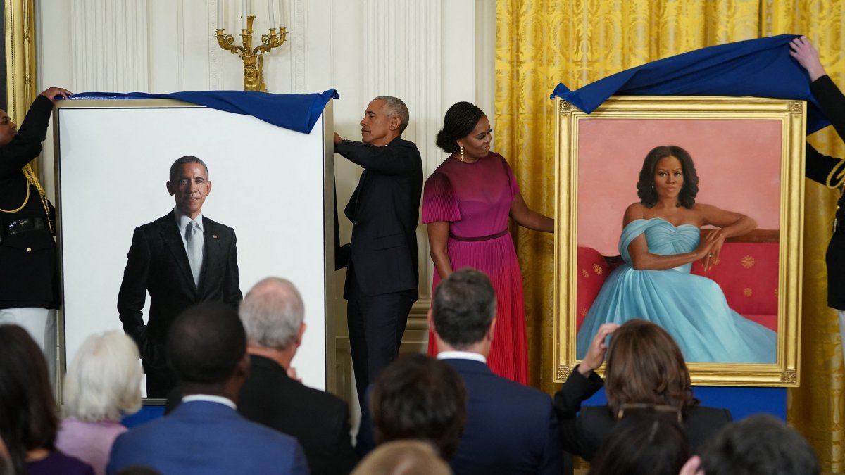Watch: Bidens Host Obamas at White House for Official Portrait Unveiling - Vimarsana News