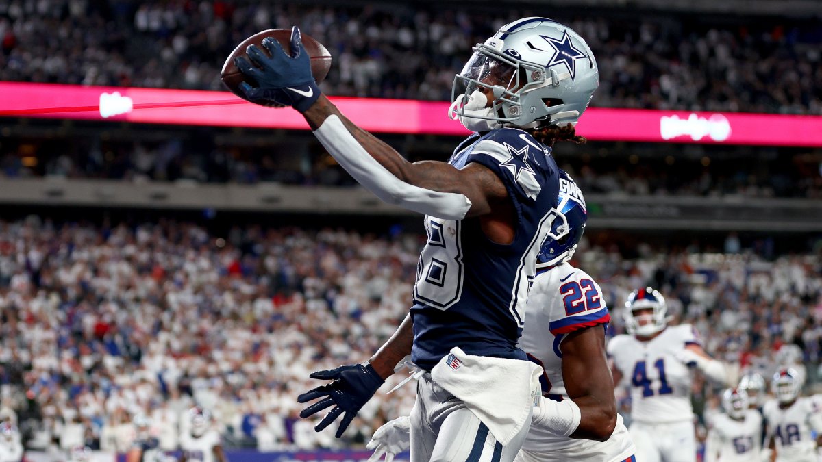 CeeDee Lamb's One-Handed Catch Secures Cowboys Win Over