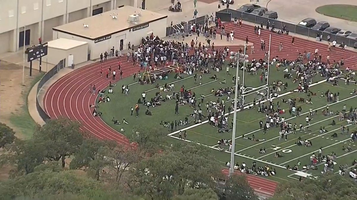 Euless Trinity High Evacuated, Threat Reported on Campus – NBC 5  Dallas-Fort Worth
