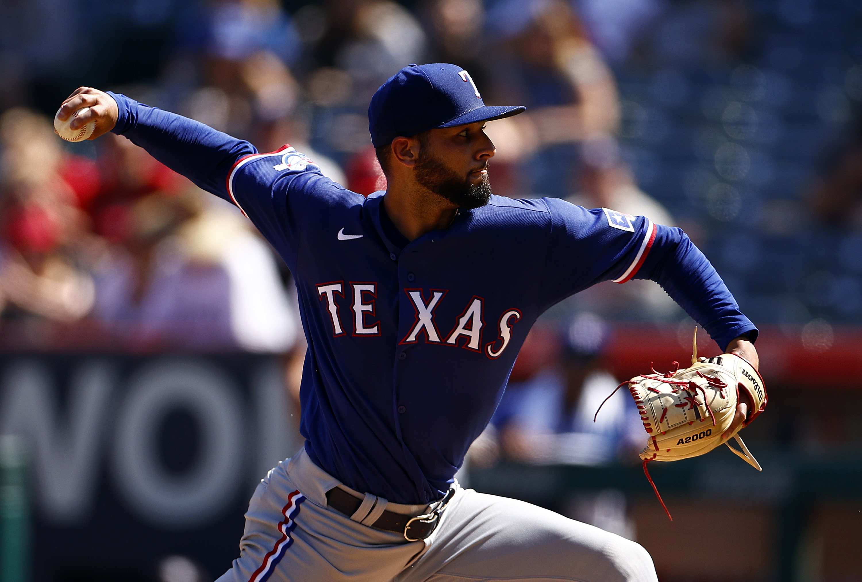 O's head to Texas needing a three-game win streak to take the ALDS