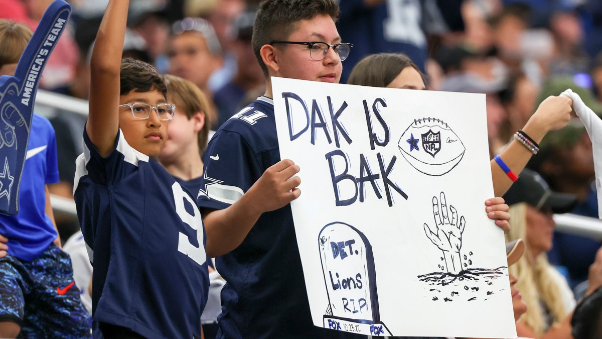 Watch: Despite Cowboys' loss, it's still fun to watch Party Pass fans rush  into AT&T Stadium