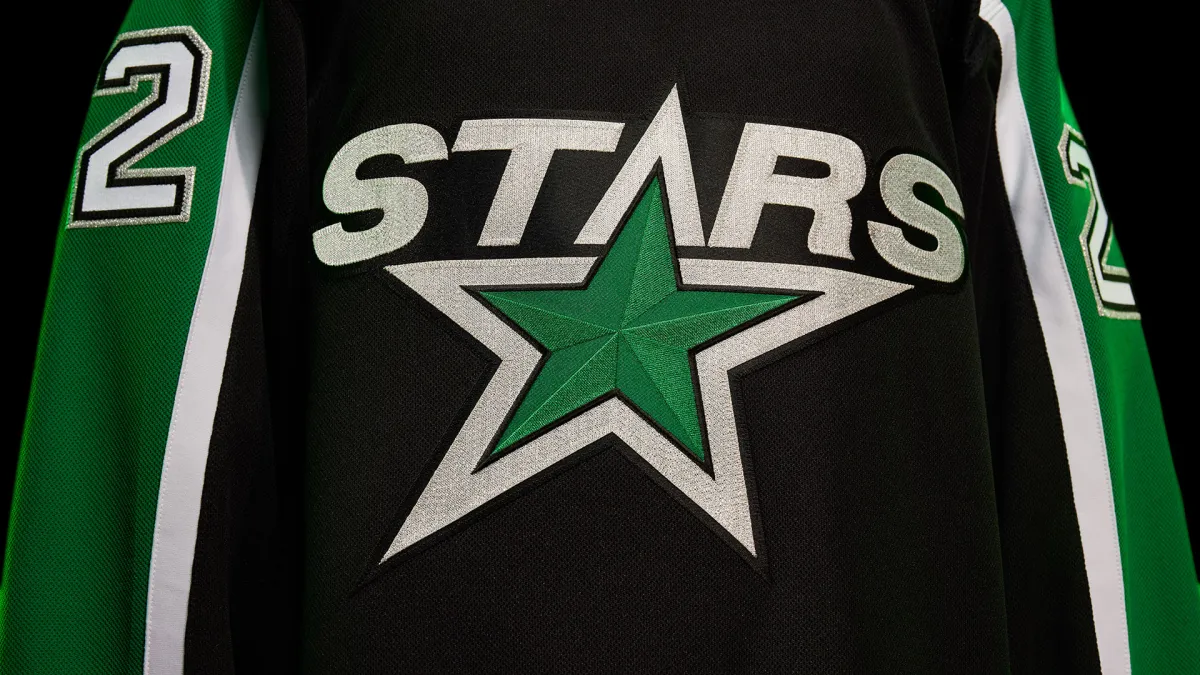 Dallas Stars Reverse Retro 2.0 on display at the game : r/hockeyjerseys