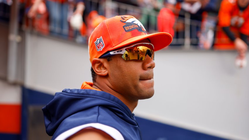 Russell Wilson gets 5-year, $245M extension from Broncos – KXAN Austin