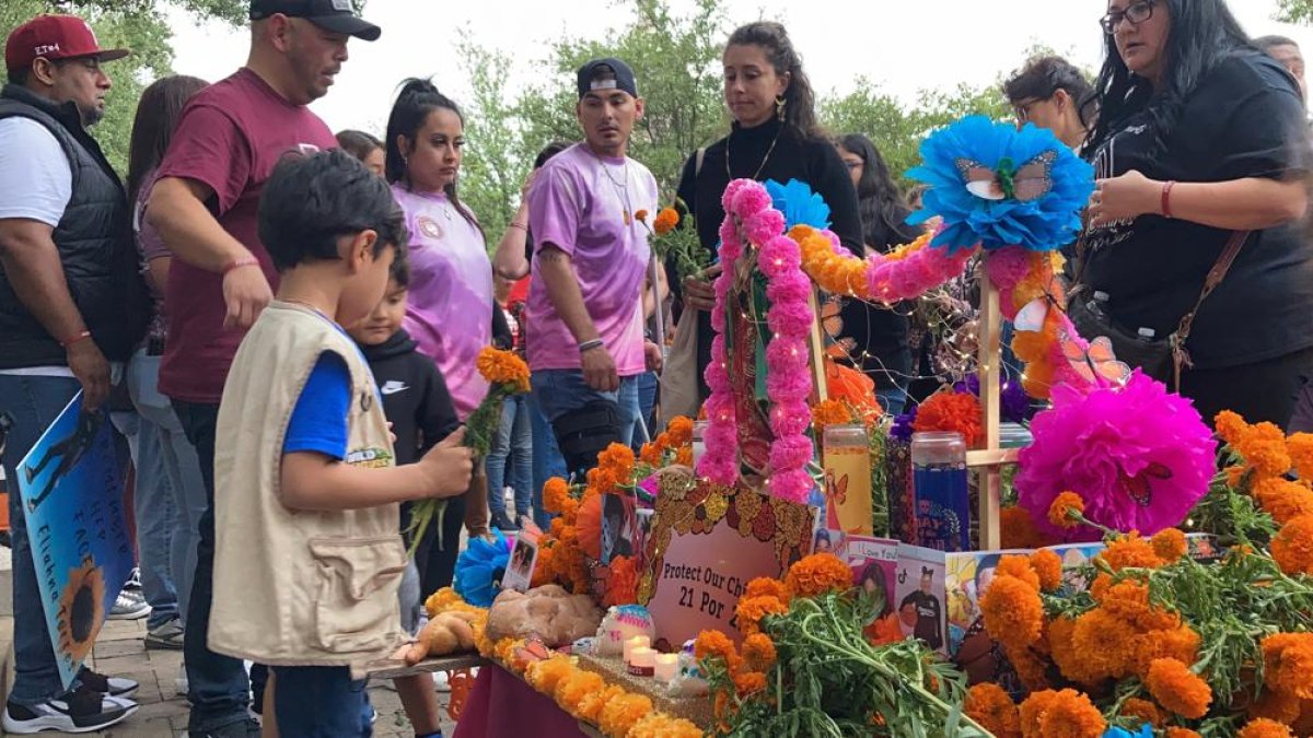 Uvalde Families March to Demand Tougher Gun Laws at Texas Capitol NBC