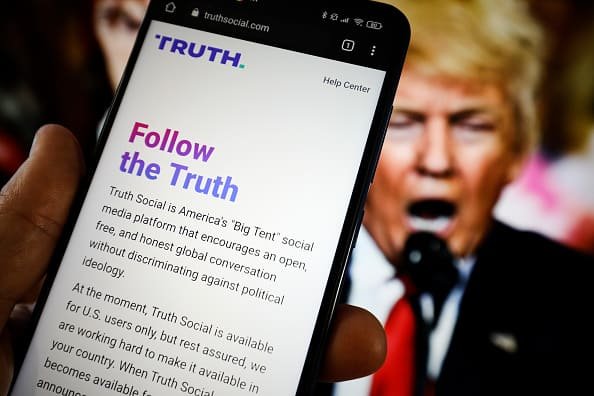 While Building Truth Social, Trump Spoke With Rivals About Competing Partnerships - Vimarsana News