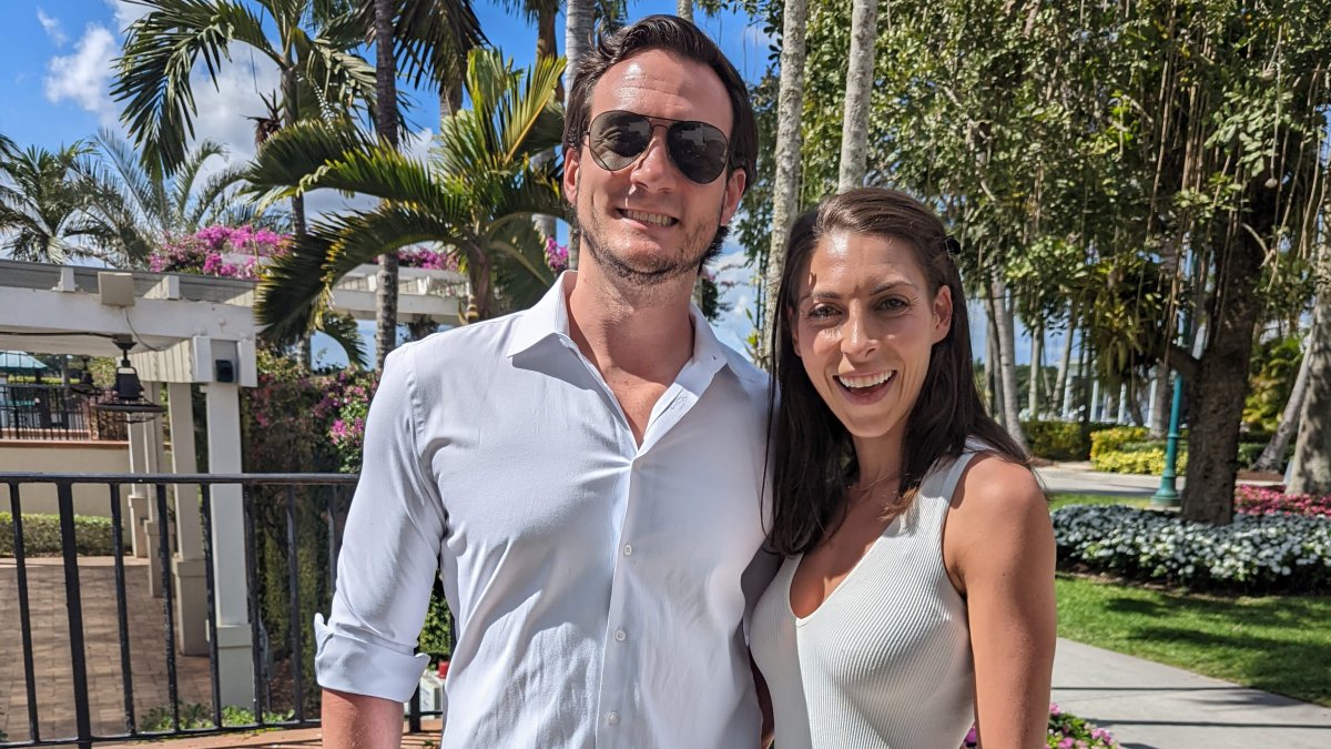 This 33-Year-Old Makes $14,600 a Month in Passive Income: 'I Work Just One Hour a Day' on My Online Business – NBC 5 Dallas-Fort Worth - Vimarsana News