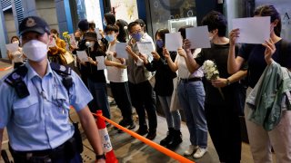 U.S. Criticizes China's Zero Covid Strategy, Says Beijing Needs to Boost Vaccination Among Elderly