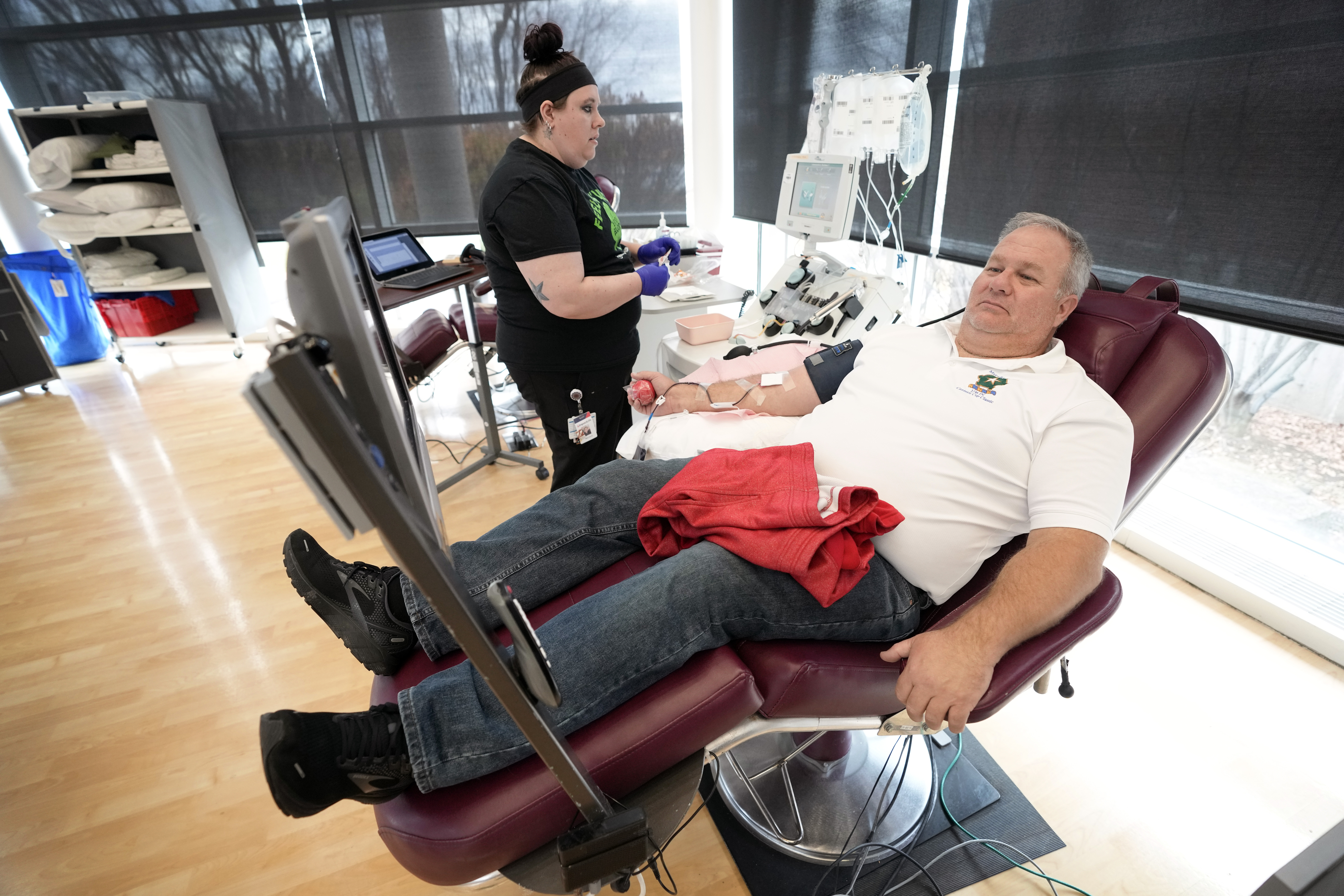 Banned Blood Donors Can Give Again as Mad Cow Disease Worry Wanes – NBC 5 Dallas-Fort Worth - Vimarsana News